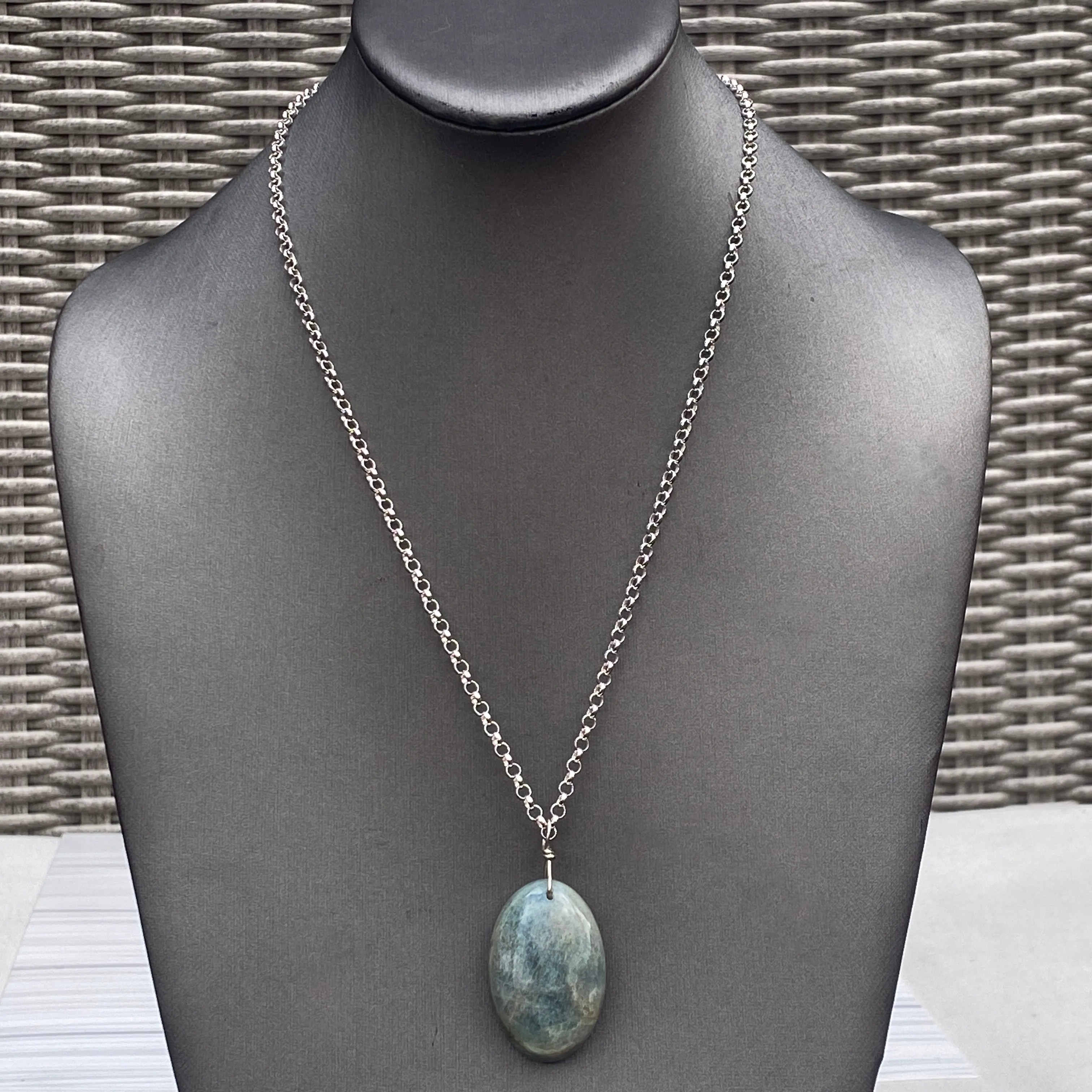 Aquamarine Pendant chain Necklace