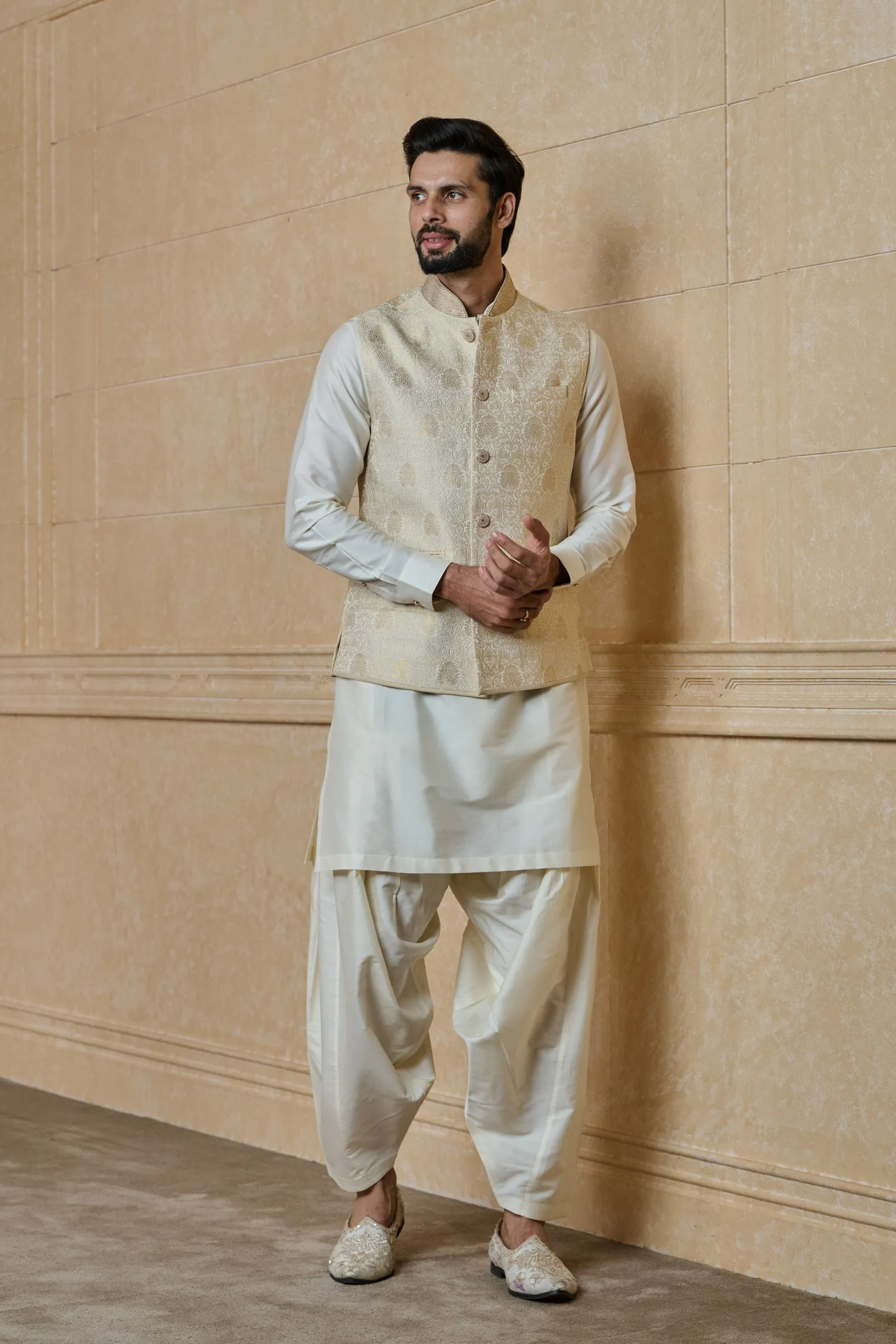 Classic Brocade Kurta Bundi Set