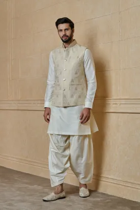 Classic Brocade Kurta Bundi Set