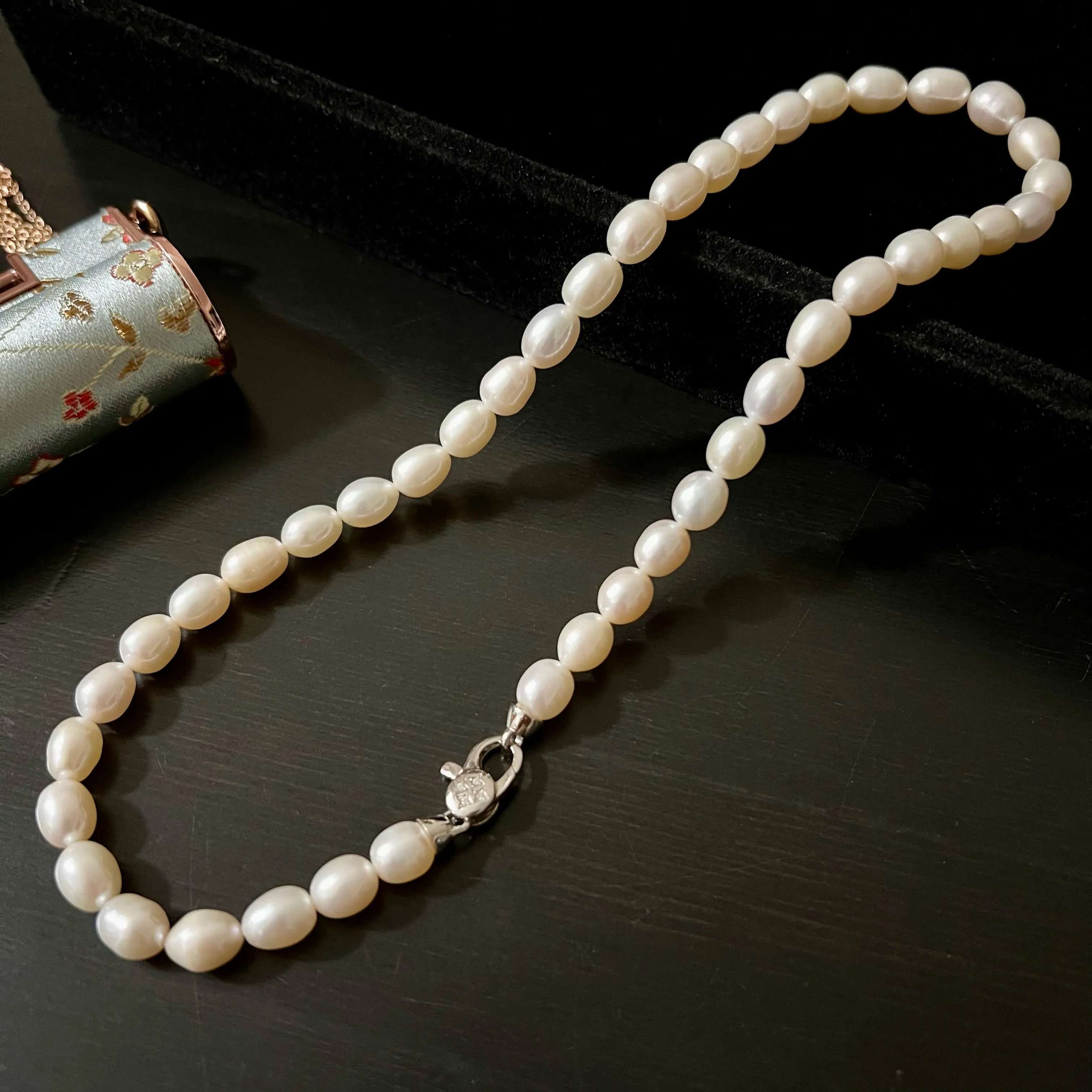 Classic Pearl Beaded Necklace Best Luster Freshwater Pearl Natural Formed Beads with 925 Sterling Silver Clasp