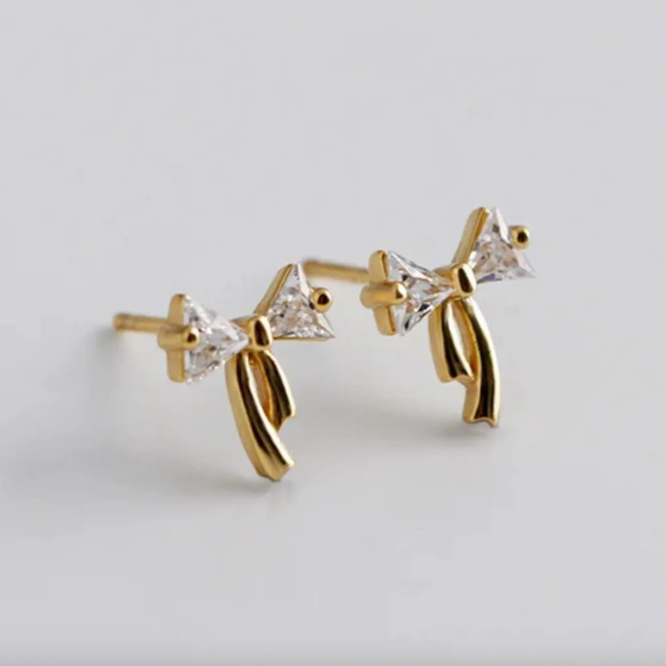 Dainty Gold Bow Stud