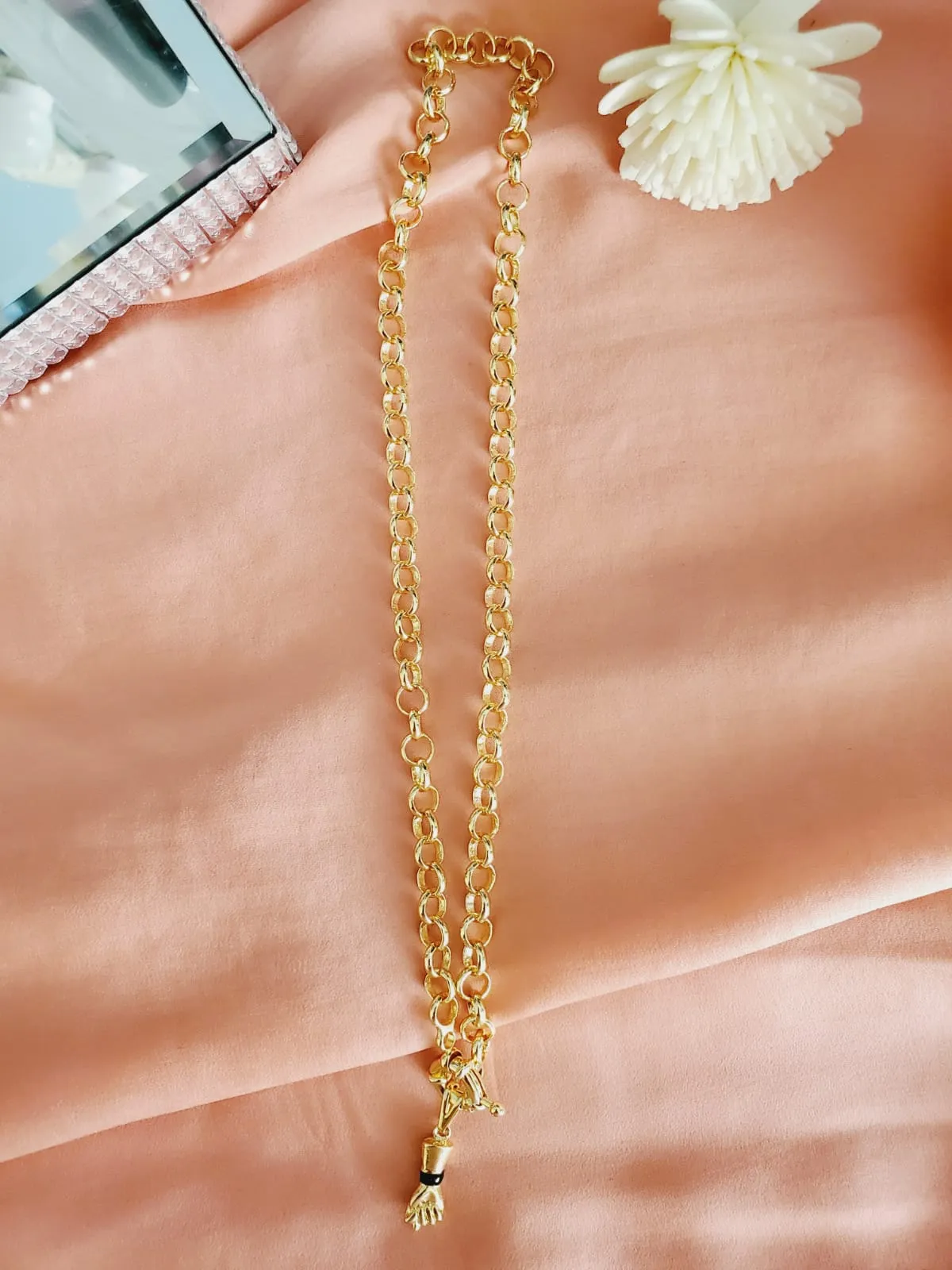 Paloma Hand Necklace