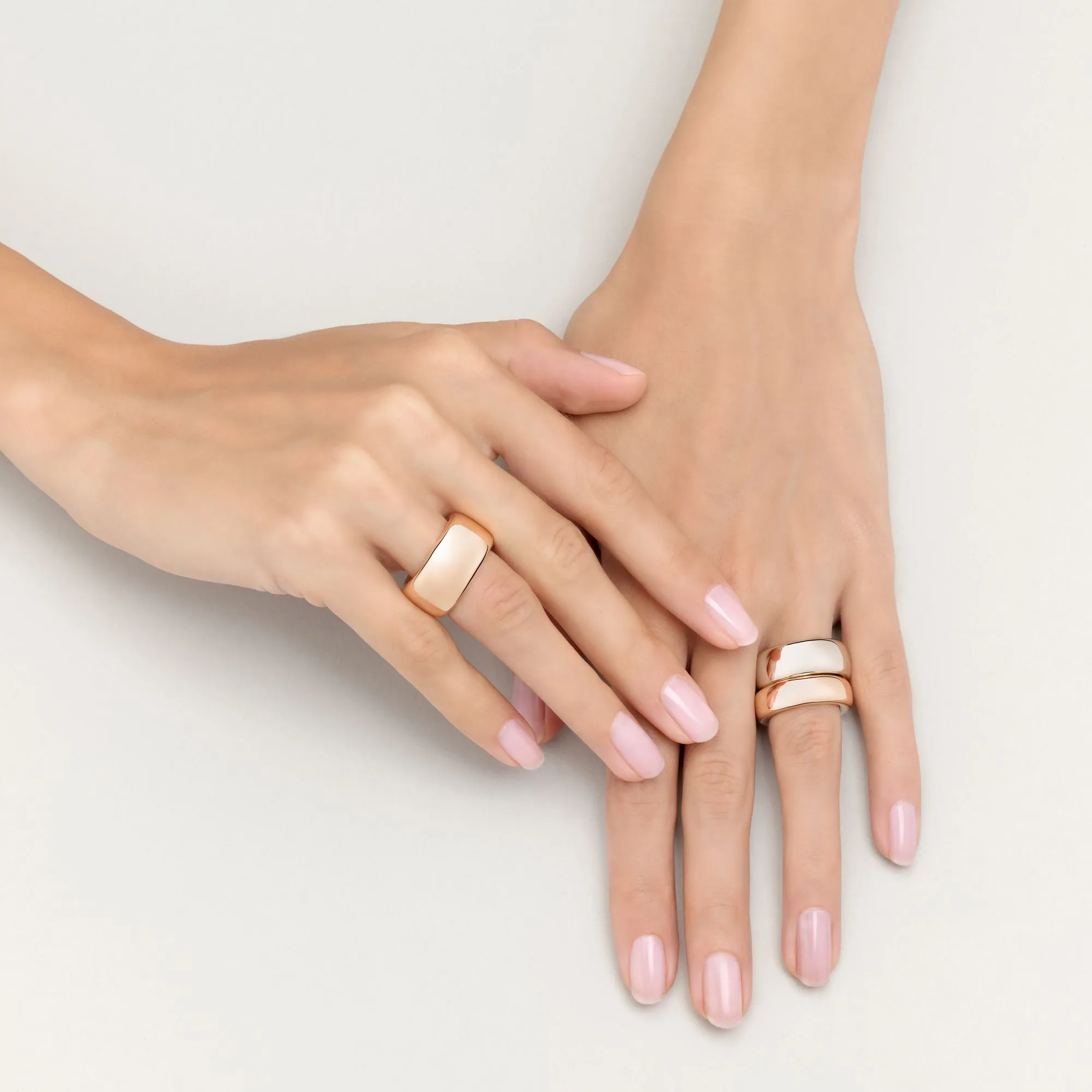 Pomellato - Iconica Small Band Ring, 18k Rose Gold